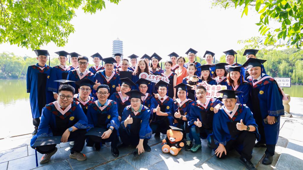 拉斯维加斯9888EMBA144班毕业纪事