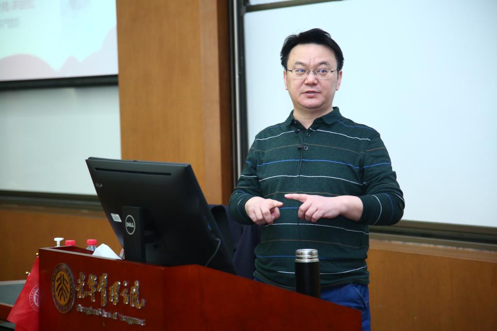 王久高：回绝躺平，拥抱千百万人的幸福