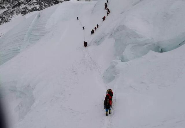 4C9F9FF4001DF314CEEC4C35C01_6800D976_484D